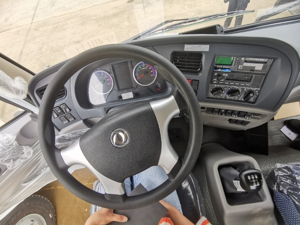 湖北盈通汽車北京東風藍牌灑生產廠